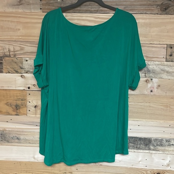 Zenana Outfitters size 2X Green Short Sleeve Tie Front Lightweight Blouse - Picture 8 of 8